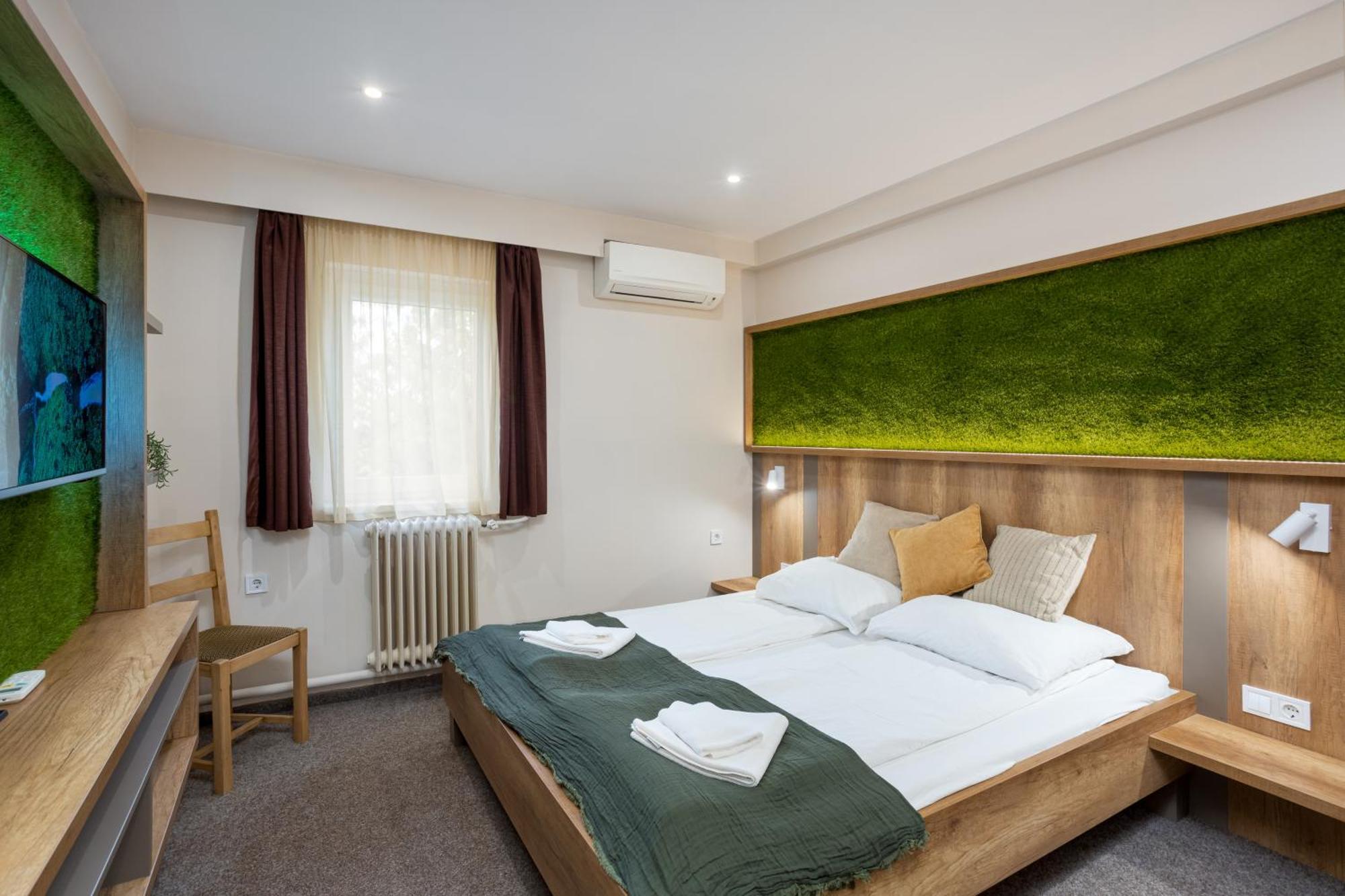 Forro Fogado & Bauer Bistro Hotel Roszke ภายนอก รูปภาพ
